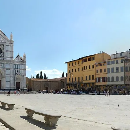 Elegante Al Primo Piano Piazza Santa Croce Διαμέρισμα